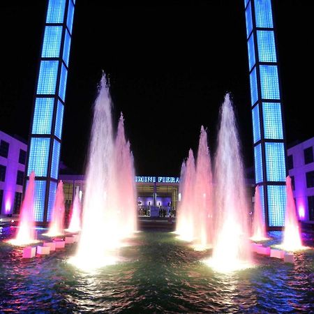Hotel Giorg - Waterpark Included Rimini Exterior foto