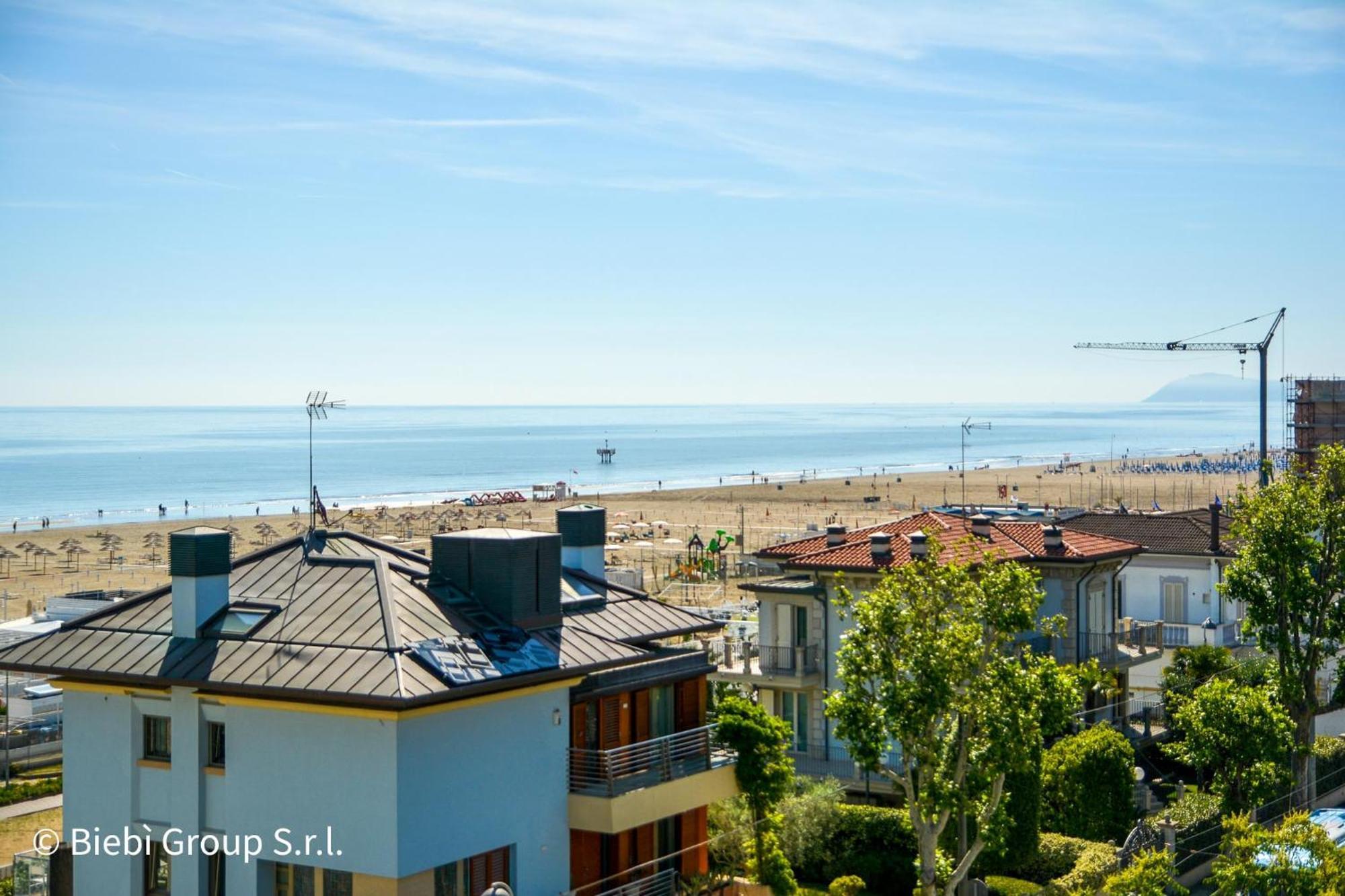 Hotel Giorg - Waterpark Included Rimini Exterior foto